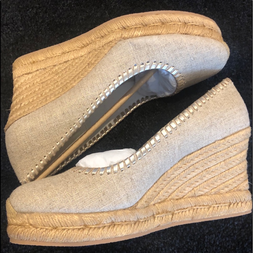 Brand new!  Jack Rogers Wedges